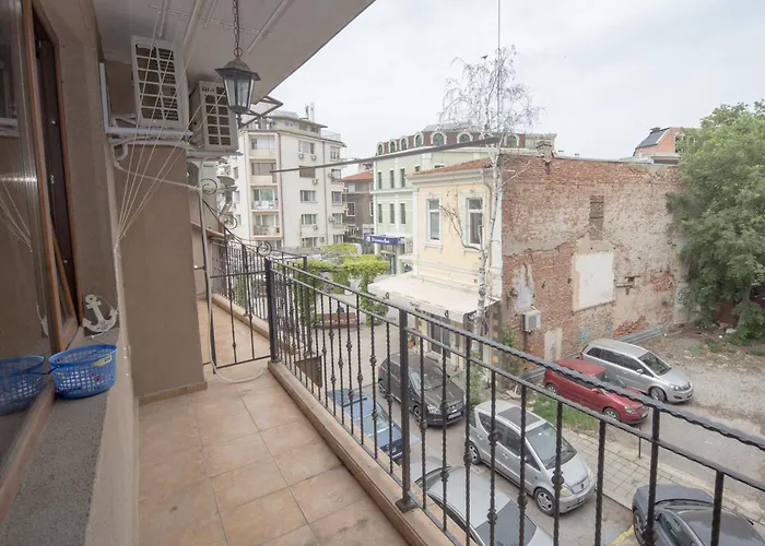 Апартамент Aleks Center 2- Free Parking